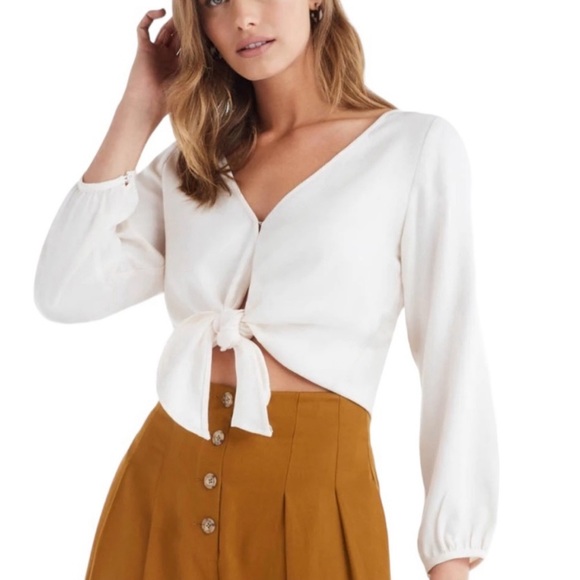 VETTA The Gathered Sleeve Wrap Top Textured stencil Ivory Medium - Picture 2 of 11